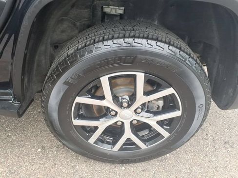 Certified 2024 Jeep Grand Cherokee Limited AWD/4WD image 15