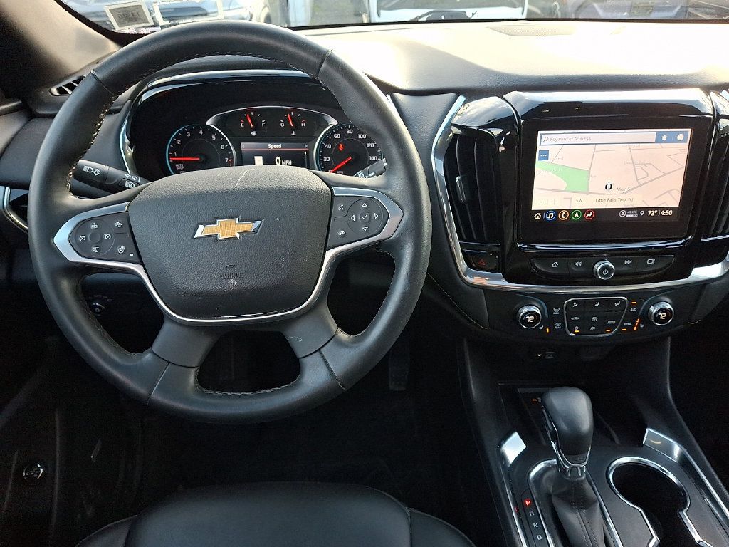 Used 2023 Chevrolet Traverse LT AWD/4WD image 11