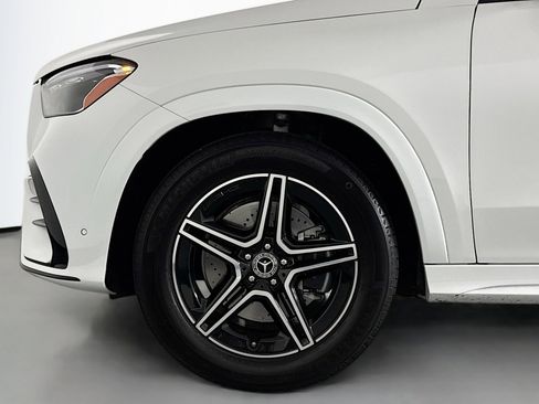 Certified 2025 Mercedes-Benz GLE 580 4MATIC image 11