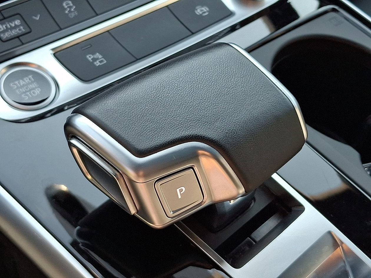 Used 2025 Audi Q7 3.0T Premium Plus AWD/4WD image 15