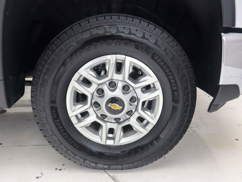 Used 2025 Chevrolet Silverado 3500 LT w/ Convenience Package AWD/4WD image 31