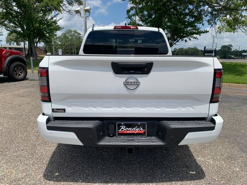 New 2026 Nissan Frontier SV w/ SV Convenience Package RWD image 4