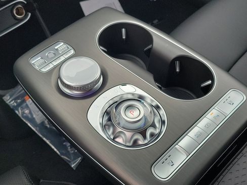 New 2026 Genesis GV60 RWD image 8