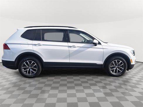 Used 2021 Volkswagen Tiguan S image 4
