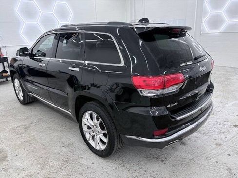 Used 2014 Jeep Grand Cherokee Summit image 2