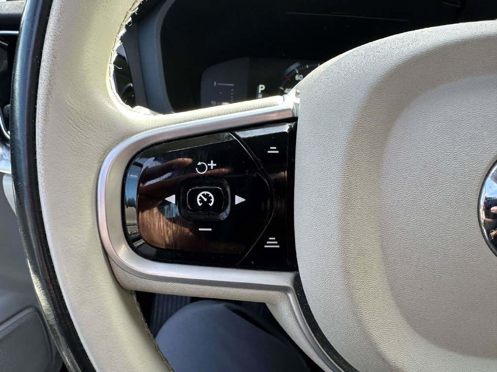 Used 2019 Volvo S60 T6 Momentum w/ Premium Package AWD/4WD image 32