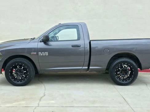 Used 2015 RAM 1500 Express RWD image 7