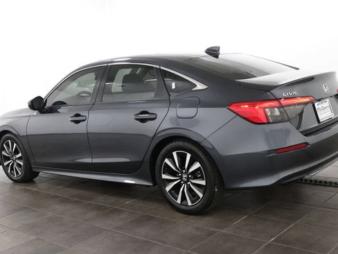 Used 2024 Honda Civic EX image 3