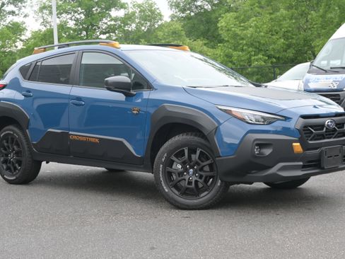 Used 2025 Subaru Crosstrek 2.5i Wilderness w/ Wilderness Package AWD/4WD image 2