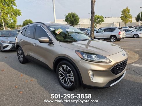 Used 2020 Ford Escape SEL FWD image 2