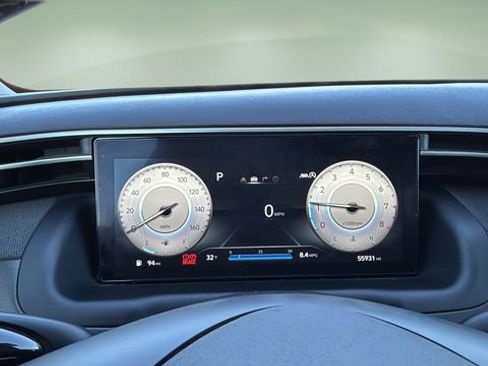 Used 2024 Hyundai Tucson Limited image 15