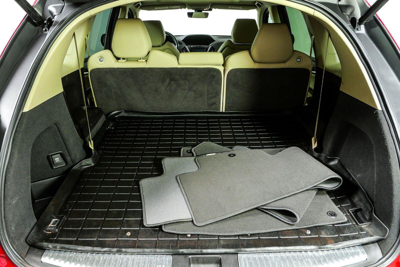 Used 2013 Chrysler 200 Limited FWD image 31