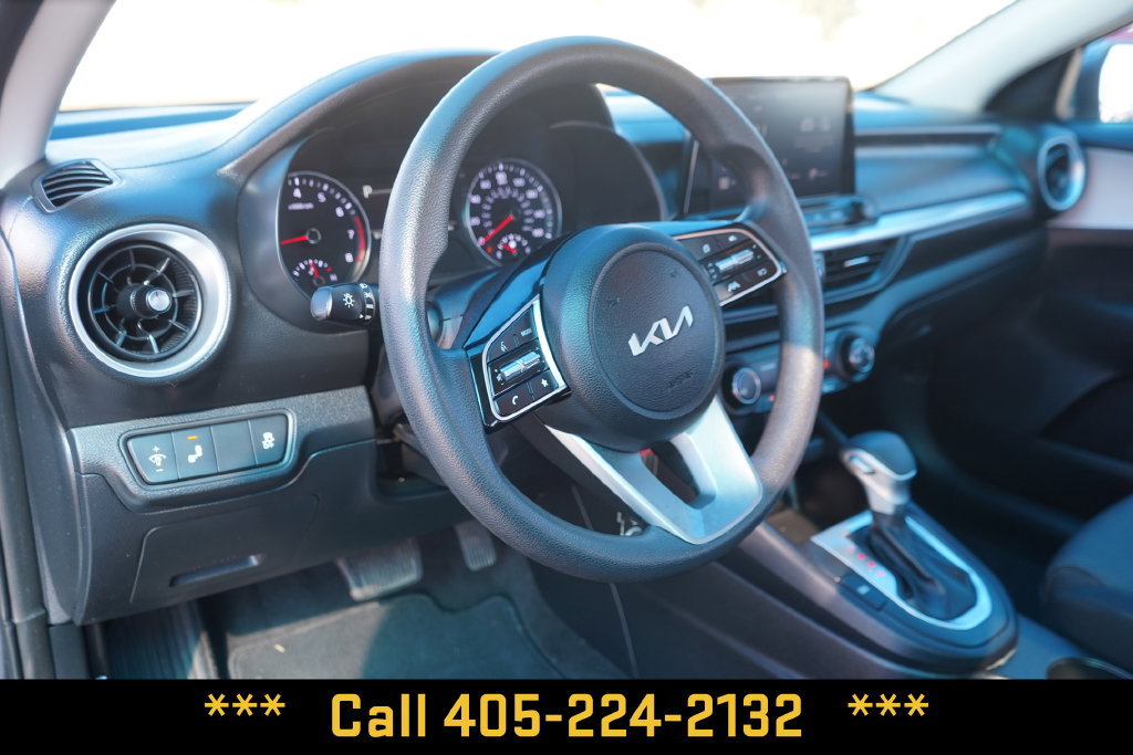 Used 2024 Kia Forte LXS w/ LXS Technology Package FWD image 15