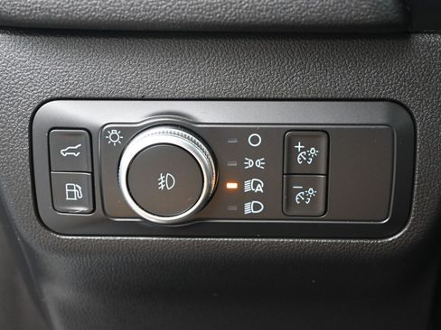 Used 2022 Ford Escape SEL FWD image 12
