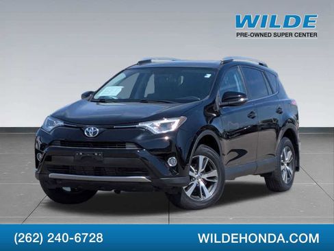 Used 2016 Toyota RAV4 XLE AWD/4WD image 2