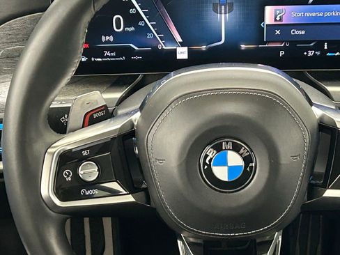 Used 2023 BMW 760i xDrive image 11