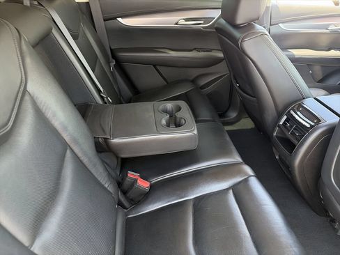 Used 2017 Cadillac XT5 Premium Luxury AWD/4WD image 12