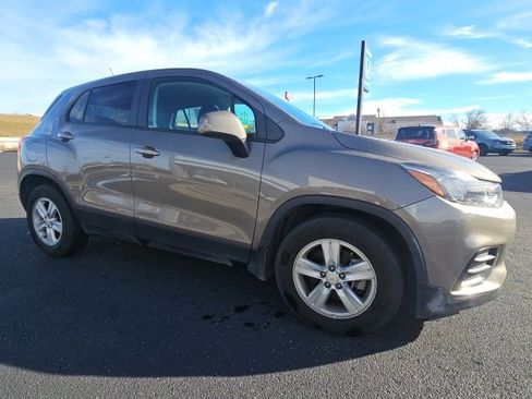 Used 2021 Chevrolet Trax LS w/ Tint and Cruise Package image 3