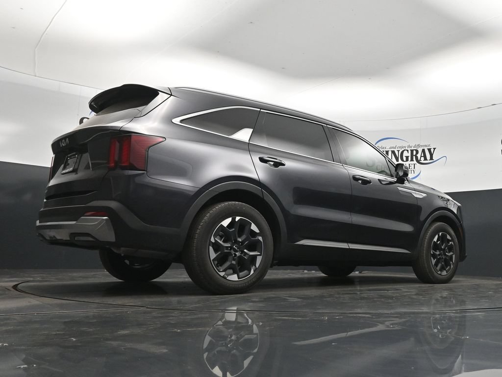 Used 2025 Kia Sorento S w/ Panoramic Sunroof Package FWD image 32