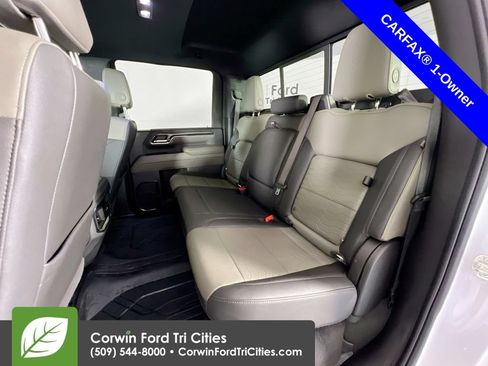 Used 2024 Chevrolet Silverado 2500 ZR2 w/ Technology Package AWD/4WD image 30