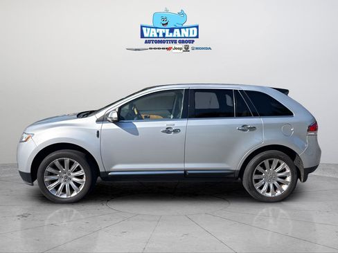Used 2012 Lincoln MKX AWD image 6