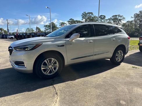 Used 2019 Buick Enclave Essence FWD image 7