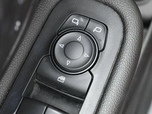 Used 2020 GMC Terrain SLE w/ Driver Convenience Package FWD image 6