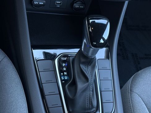 Used 2020 Hyundai Ioniq Blue image 22