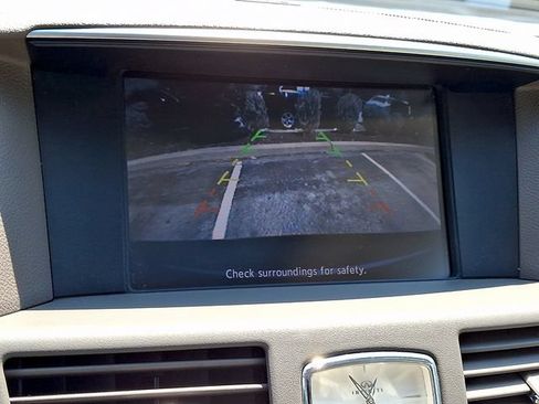 Used 2013 INFINITI M37 x w/ Premium Pkg AWD/4WD image 19