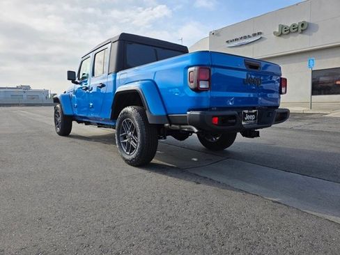 New 2026 Jeep Gladiator Sport image 5