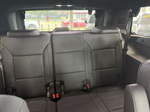 Used 2021 Chevrolet Tahoe Z71 w/ Z71 Signature Package AWD/4WD image 43