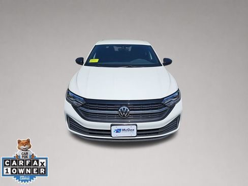 Used 2023 Volkswagen Jetta Sport FWD image 8