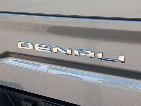 New 2026 GMC Sierra 1500 Denali w/ Denali Reserve Package AWD/4WD image 14