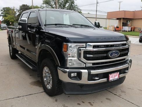Used 2022 Ford F250 Lariat w/ Chrome Package image 4
