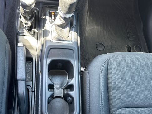 Used 2021 Jeep Wrangler Unlimited Sport AWD/4WD image 13