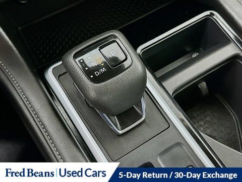 Used 2024 Nissan Pathfinder SV AWD/4WD image 23