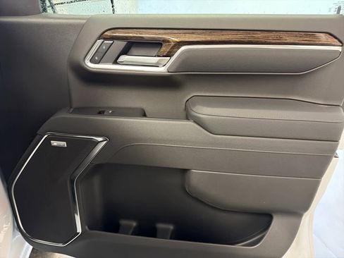 New 2026 GMC Sierra 1500 Elevation image 29