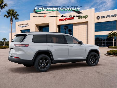 New 2026 Jeep Grand Cherokee L Limited RWD image 4