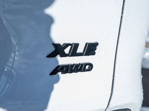 New 2025 Toyota RAV4 XLE w/ Convenience Package image 11