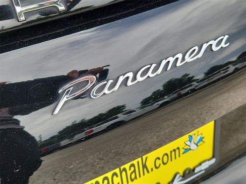Used 2018 Porsche Panamera 4 AWD/4WD image 32