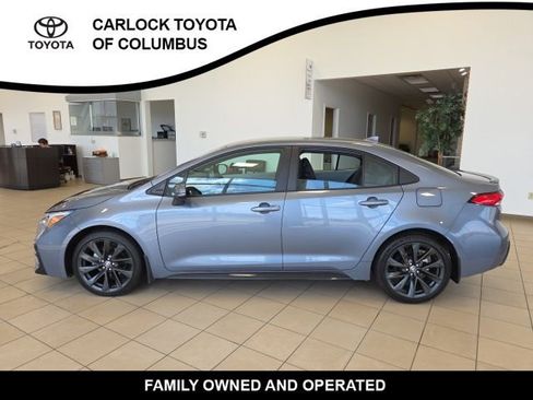 Used 2024 Toyota Corolla SE image 2