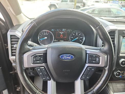 Used 2018 Ford Expedition Max Platinum AWD/4WD image 16