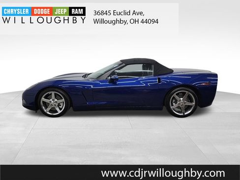 Used 2005 Chevrolet Corvette Convertible w/ Preferred Equipment Group RWD image 5