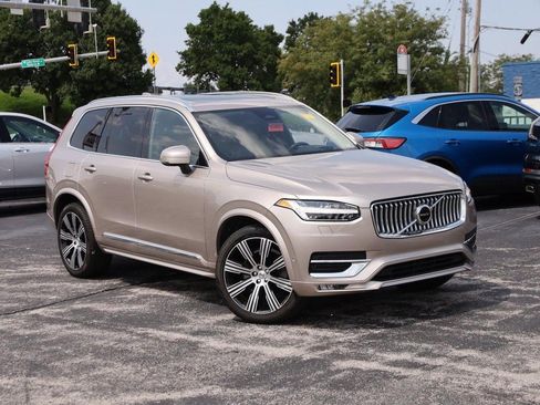 Used 2023 Volvo XC90 B6 Ultimate w/ Protection Package Premier AWD/4WD image 2