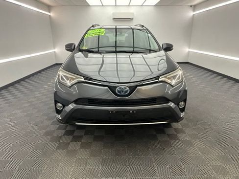 Used 2016 Toyota RAV4 Limited AWD/4WD image 2