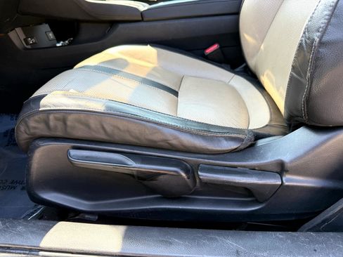 Used 2017 Honda Civic EX-L image 19