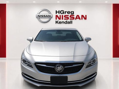 Used 2017 Buick LaCrosse Essence FWD image 5