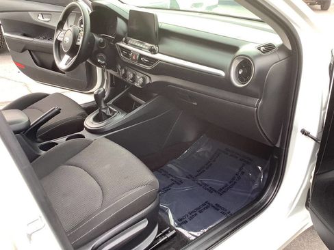 Used 2021 Kia Forte Sedan image 26