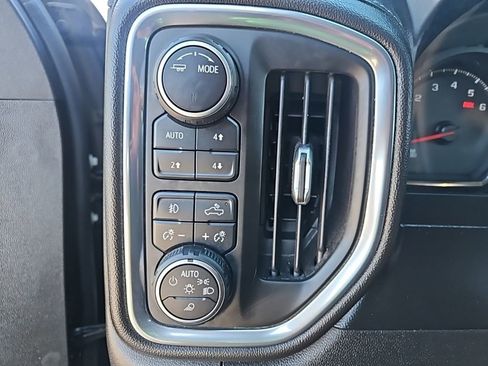 Used 2020 Chevrolet Silverado 1500 LT Trail Boss image 29