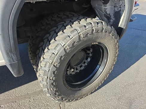 Used 2021 GMC Sierra 3500 Denali w/ Denali Ultimate Package AWD/4WD image 12